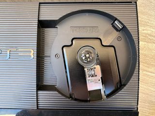 PlayStation 3 Super Slim 12GB con Mandos y Juegos