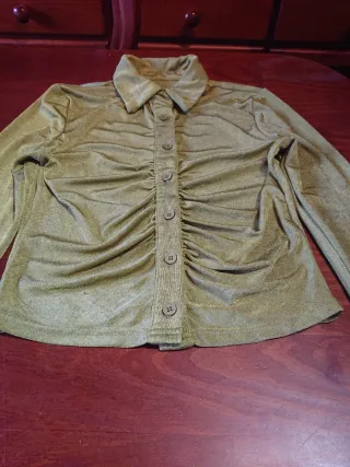 Camisa verde brillante licra Talla M