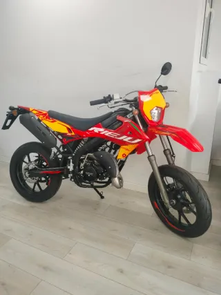 Rieju MRT 50 SM 2026 Roja y Amarilla