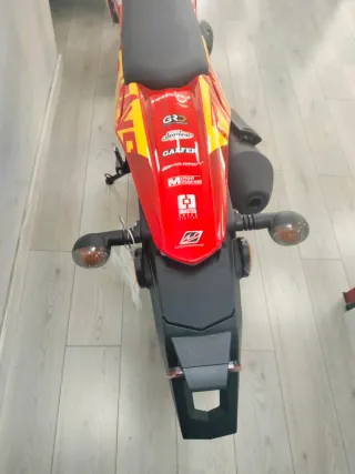 Rieju MRT 50 SM 2026 Roja y Amarilla