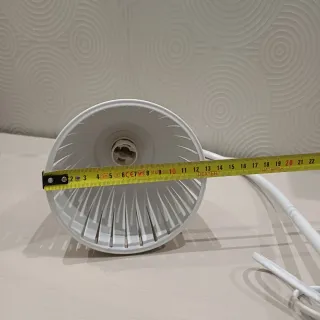 Lampada da tavolo bianca