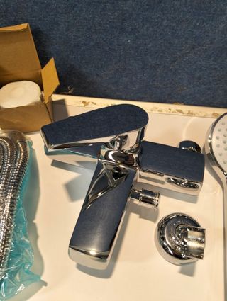 Monomando Baño-Ducha Mendes B-0048-B Cromado con Flexo 150 cm