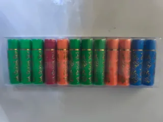 Paquete 10 unidades pintalabios marroquíes.