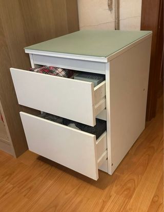 Mesita de noche moderna 2 cajones