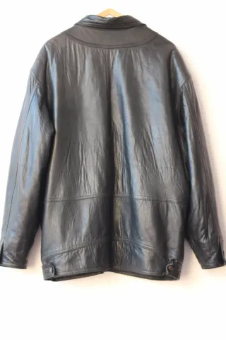 Cazadora cuero vintage negra