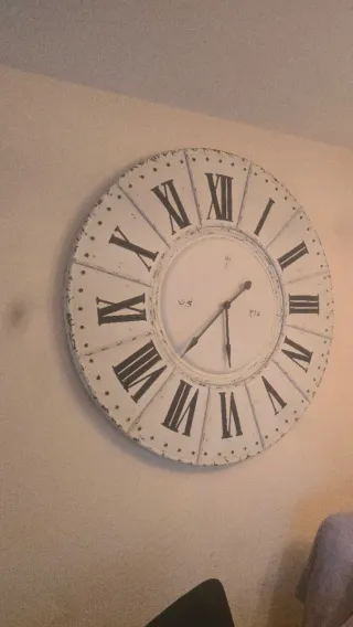 Reloj de Pared con Números Romanos