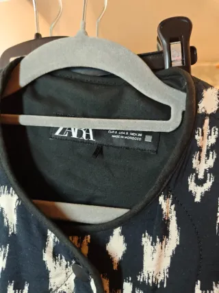 Chaqueta Zara corta estampada ligera
