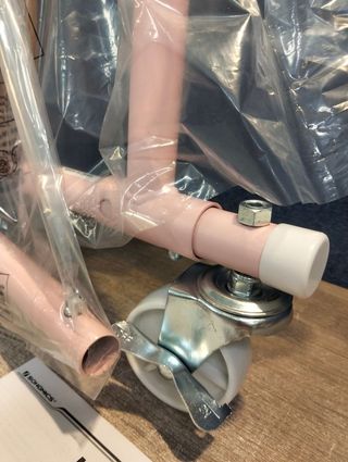 Perchero SONGMICS rosa - con ruedas