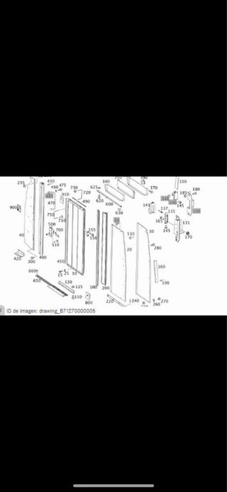 Puerta y estantería para furgoneta