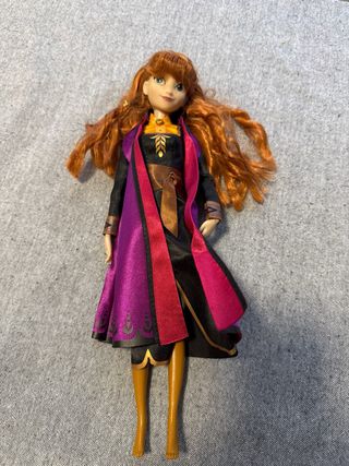 Muñecas Barbie y Disney