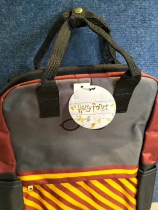 Mochila Harry Potter Loungefly Gris y Rojo Gafas