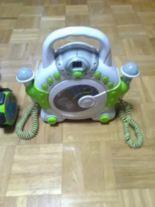 Robot y Karaoke Infantil