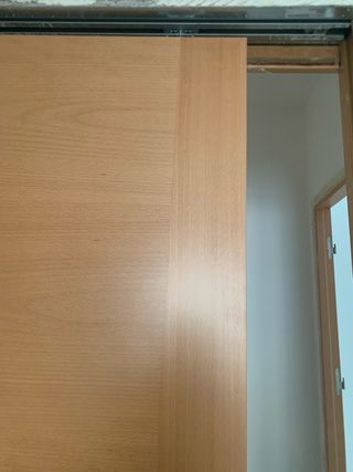 Puerta corredera de 72x201 cm y puerta de 62,5cm