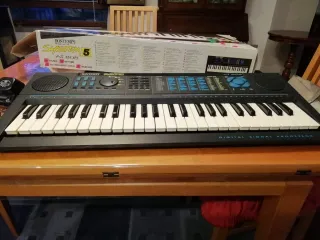 Pianola Bontempi in ottime condizioni