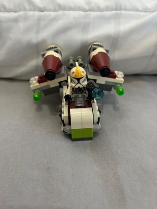 LEGO Star Wars Geonosis Battle Pack y microfighter