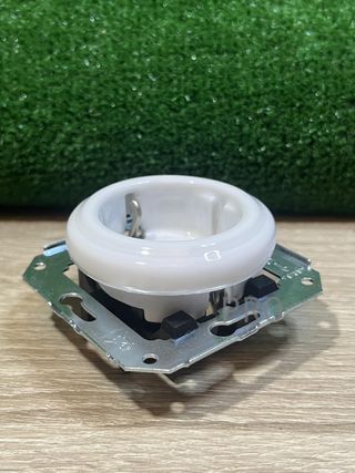 Base presa terra laterale in porcellana Fontini