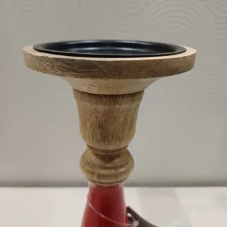 Portacandele in legno e rosso