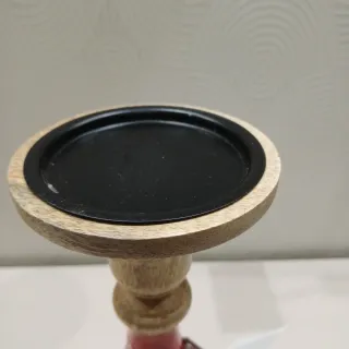 Portacandele in legno e rosso