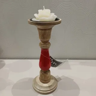 Portacandele in legno e rosso