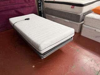 Letto Elettrico Articolato e Materasso in Lattice 90x190