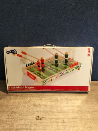Futbolín magnético SMALL FOOT juguete de coordinación y motricidad fina