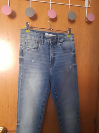 Pantalón vaquero skinny Stradivarius