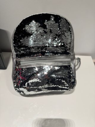 Nancy 2 Muñecas y Mochila Lentejuelas