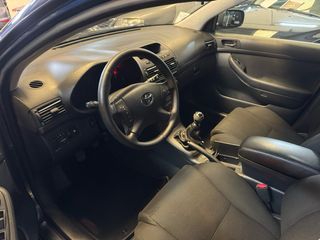 Toyota Avensis 2005. 240kms. impecable estado