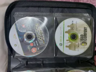 Xbox 360 Juegos: Aliens vs Predator y Fable III