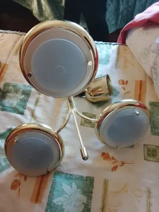 Lámpara moderna 3 tulipas dorada