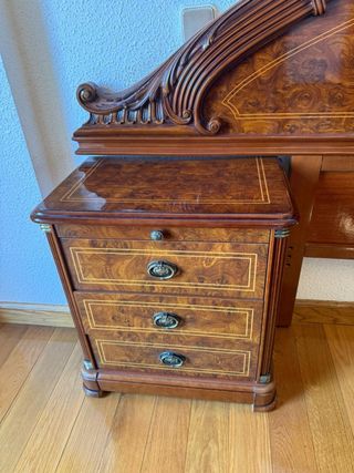 Cabecero y mesillas chapa raíz