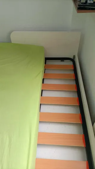 Cama individual con colchón y dos  cajones