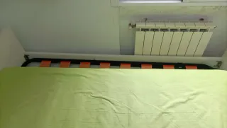 Cama individual con colchón y dos  cajones