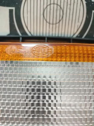 Piloto trasero izquierdo Audi 100 C3