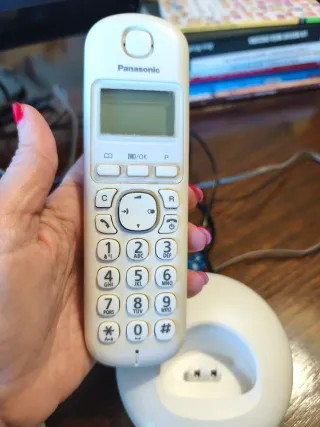 Teléfono inalámbrico PANASONIC