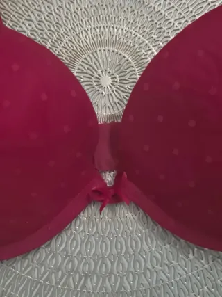 Sujetador push-up Oysho rojo