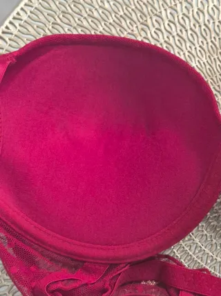 Sujetador push-up Oysho rojo