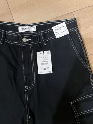 Bermuda Cargo Pull&Bear Negra Talla M