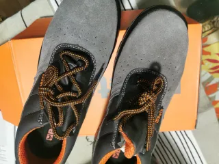 Scarpe antinfortunistiche Beta n.43 nuove
