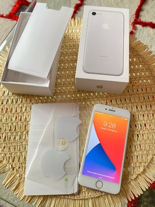 iPhone 7 32GB Plata Caja Manuales bateria100%