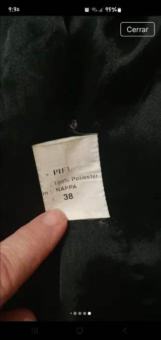 Chaqueta de piel negra estilo vintage