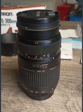 Teleobjetivo Tamron AF 70-300mm F/4-5.6 Di LD Macr
