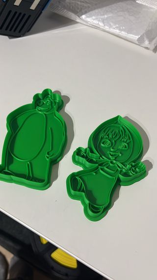 Tagliabiscotti Masha e Orso