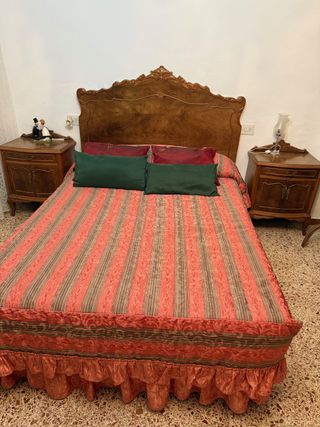 Conjunto Vintage Cama y Mesita Madera