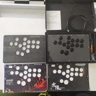 Controller Hitbox Haute42 U16 Nero per PC/PS4/Switch