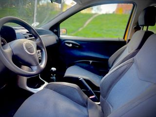 FIAT PUNTO 1.4 16V 6 Velocidades (SPORTING)