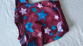 Sudadera granate estrellas 6-9 meses