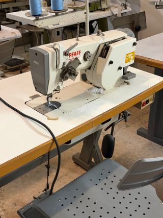 LOTE COMPLETO TALLER DE CONFECCIÓN – Máquinas