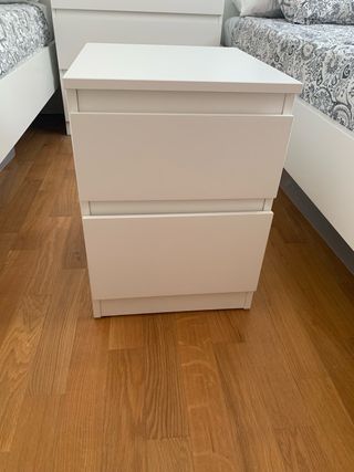 Estructura cama 90x200cm MALM Regalo mesilla MALM