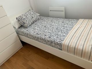 Estructura cama 90x200cm MALM Regalo mesilla MALM